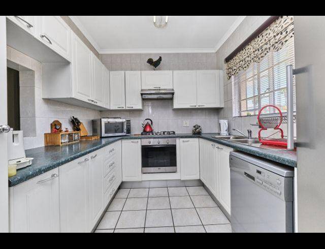 3 BEDROOM CLUSTER FOR SALE IN SUNNINGHILL